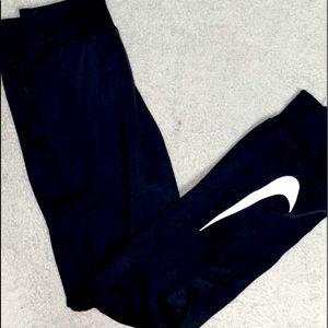 Boys size 6 joggers